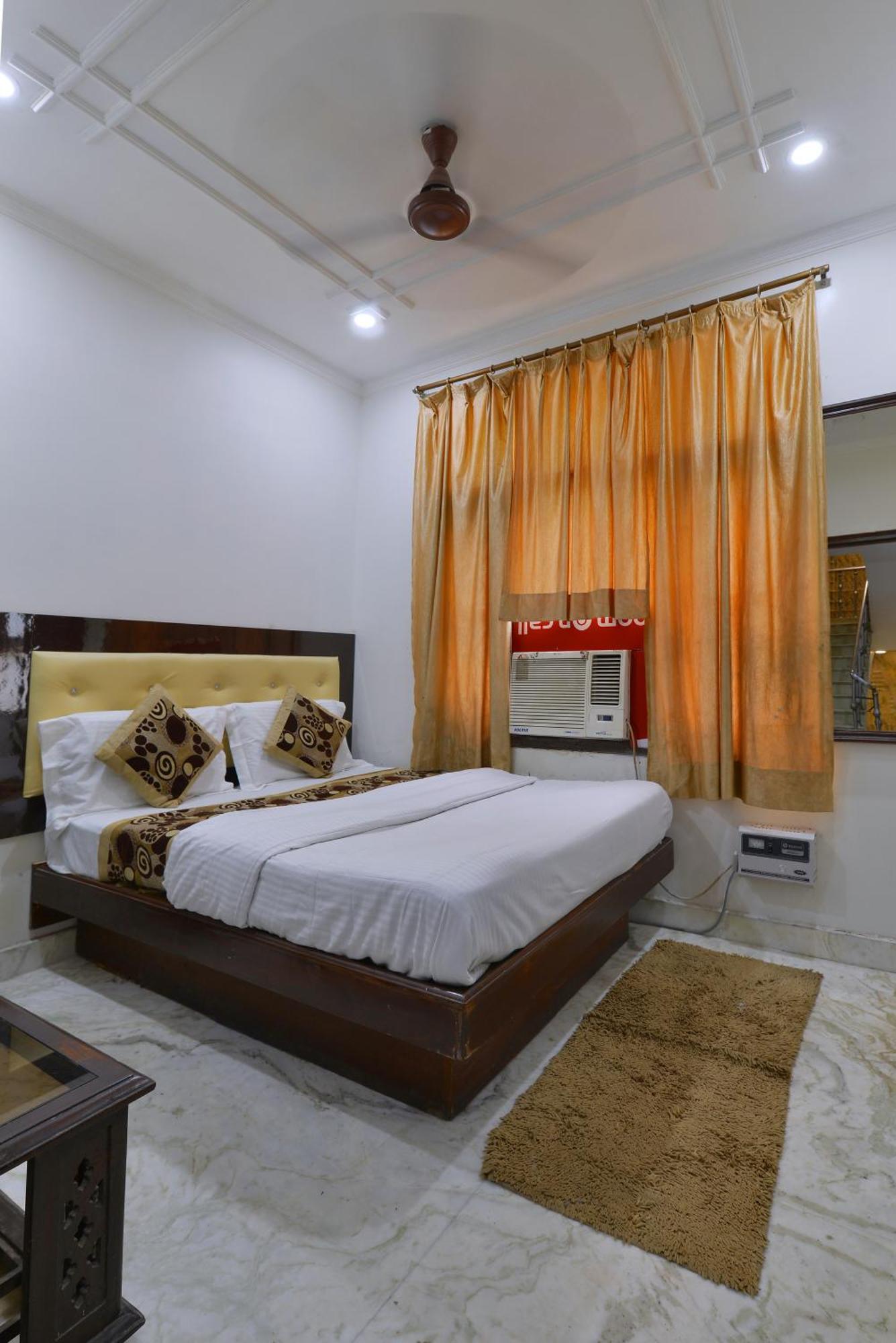 Family Hotel By Pg International New Delhi Extérieur photo